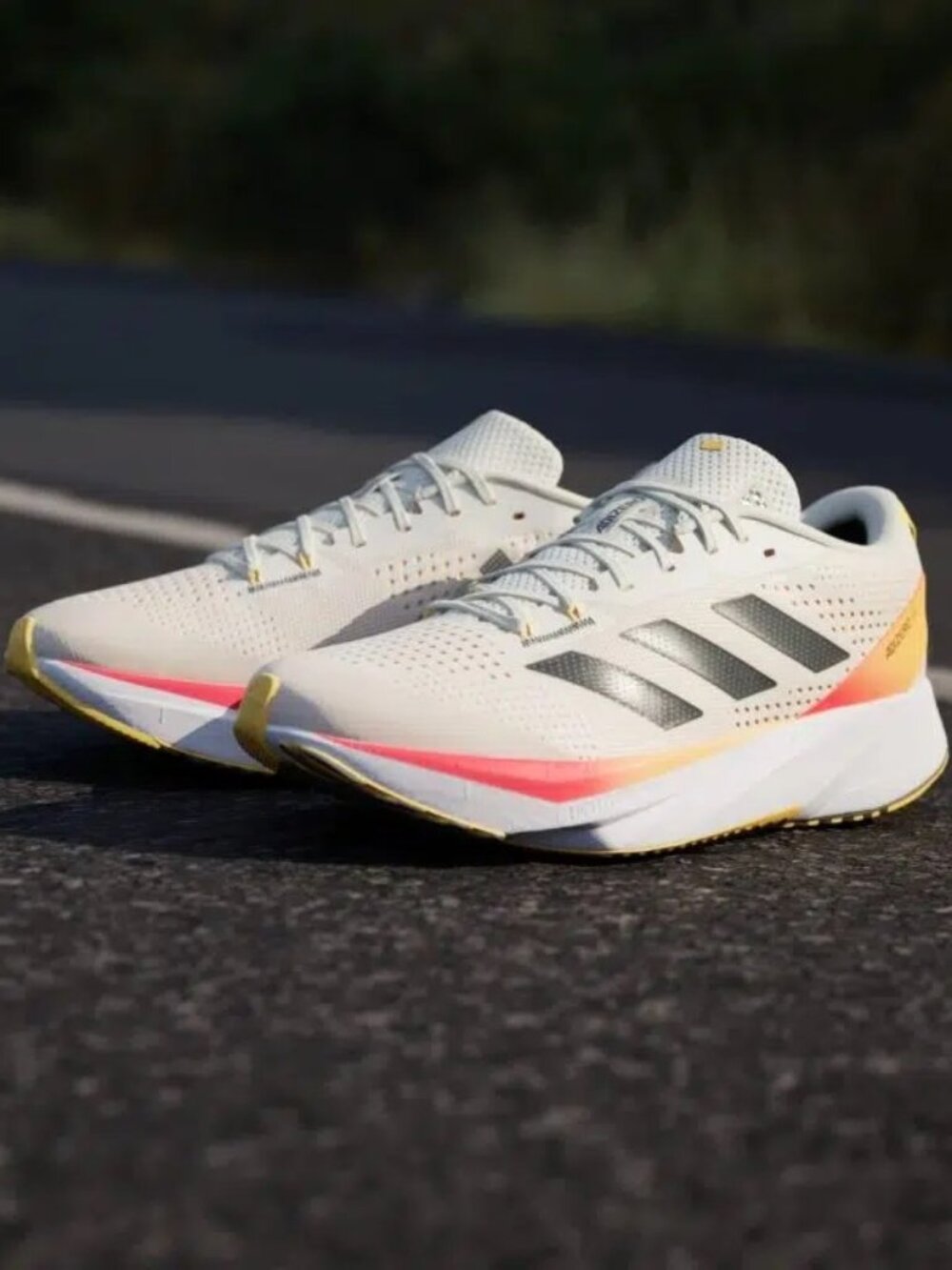 ADIDAS ADIZERO SL RUNNING SHOES SNEAKERS. MEN’S SIZE 9.5. IVORY NEON. MSRP: $130